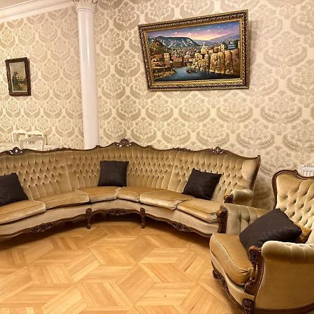 4 Bedroom Suite Apartment Ln Tbilisi City Buitenkant foto