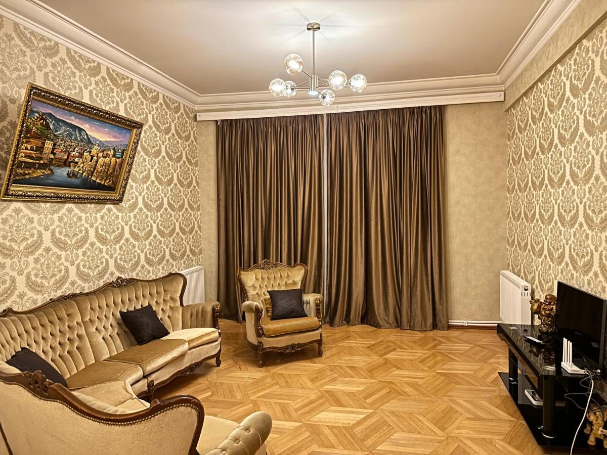 4 Bedroom Suite Apartment Ln Tbilisi City Buitenkant foto