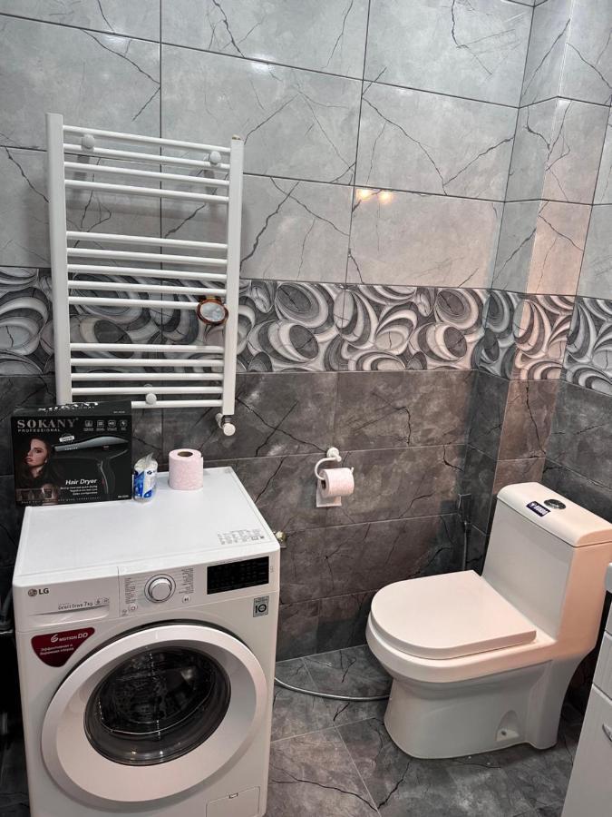 4 Bedroom Suite Apartment Ln Tbilisi City Buitenkant foto